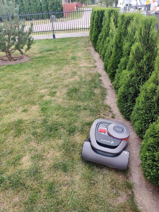 Vejos pjovimo robotų instaliavimas, konsultacija - nuotraukos Nr. 23