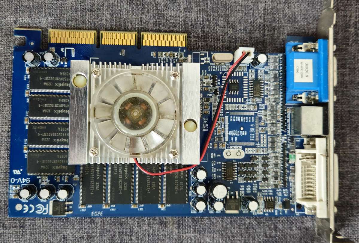 Vaizdo plokštė Invidia Geforce4 440 8xagp 128mb