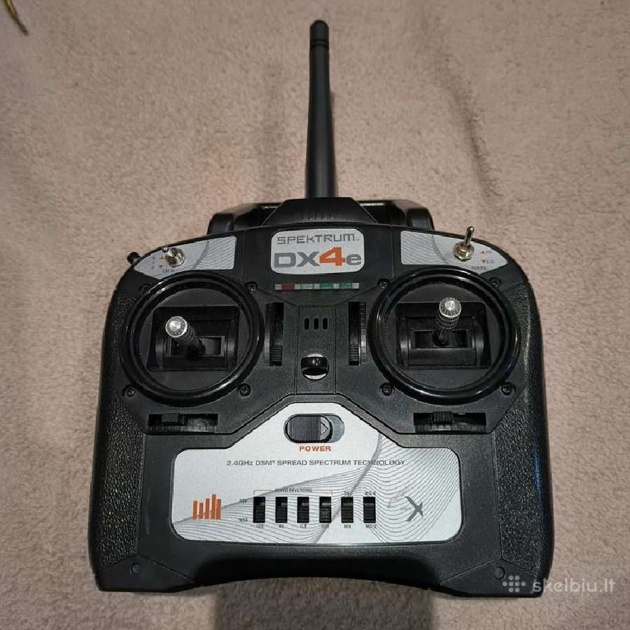 Spektrum Dx4e 2.4ghz 4 kanalų sisutuvas