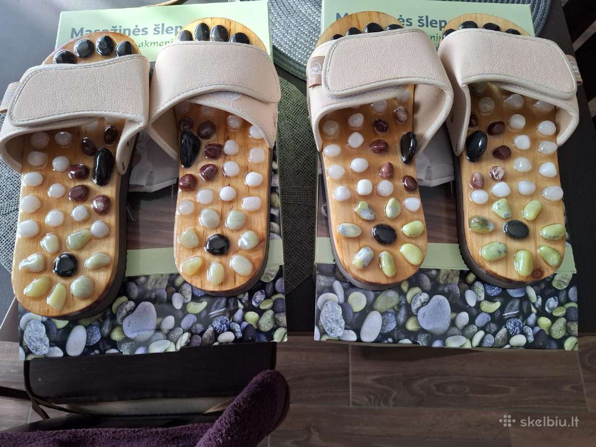 Masažinės šlepetės su natūraliais akmenimis