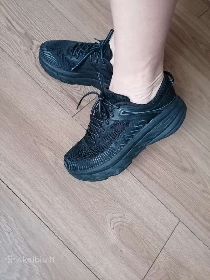 Nuostabus Hoka One One kedai