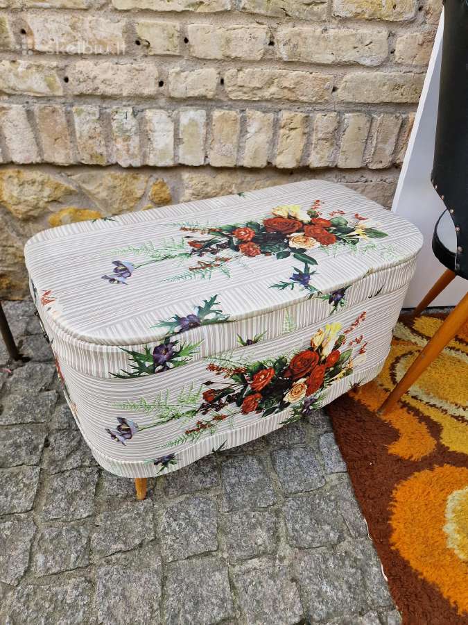 Vintažinis Mid Century pufas/ daiktadėžė