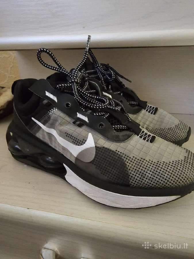 Nike da1925-001 batai 44 dydis