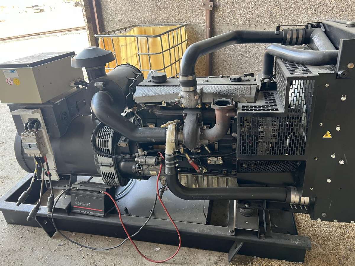 Parduodamas Perkins markes generatorius 150kw