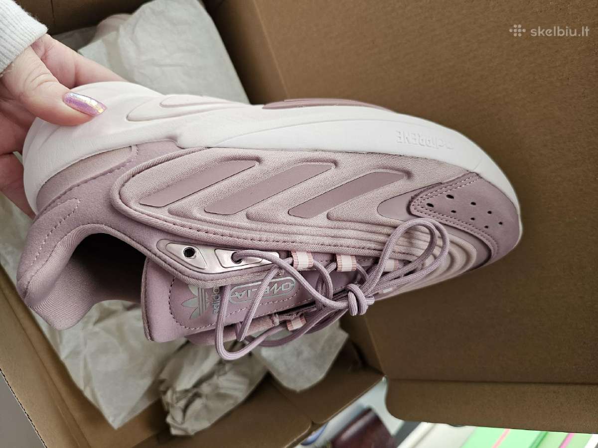 Adidas kedai - nuotraukos Nr. 4