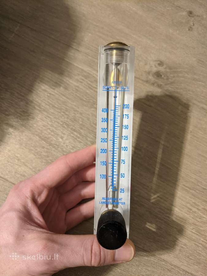 Oro srauto matuoklė su vožtuvu