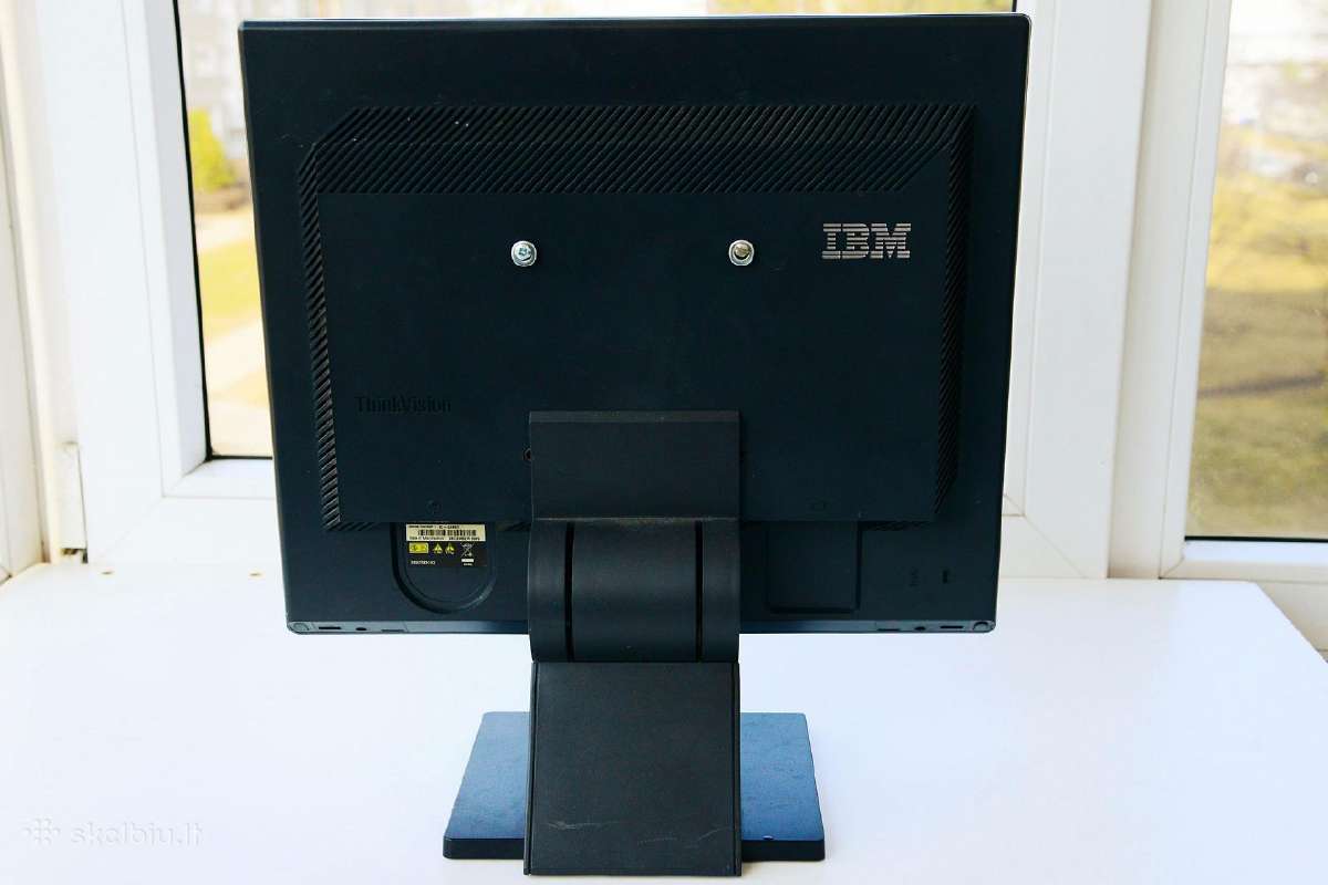 Parduodamas monitorius Ibm Thinkvision T115 15" - nuotraukos Nr. 3