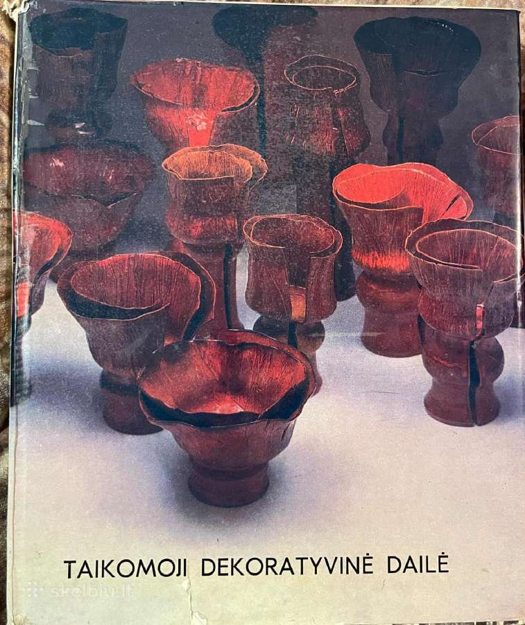 Taikomoji dekoratyvine daile. 1980 m.