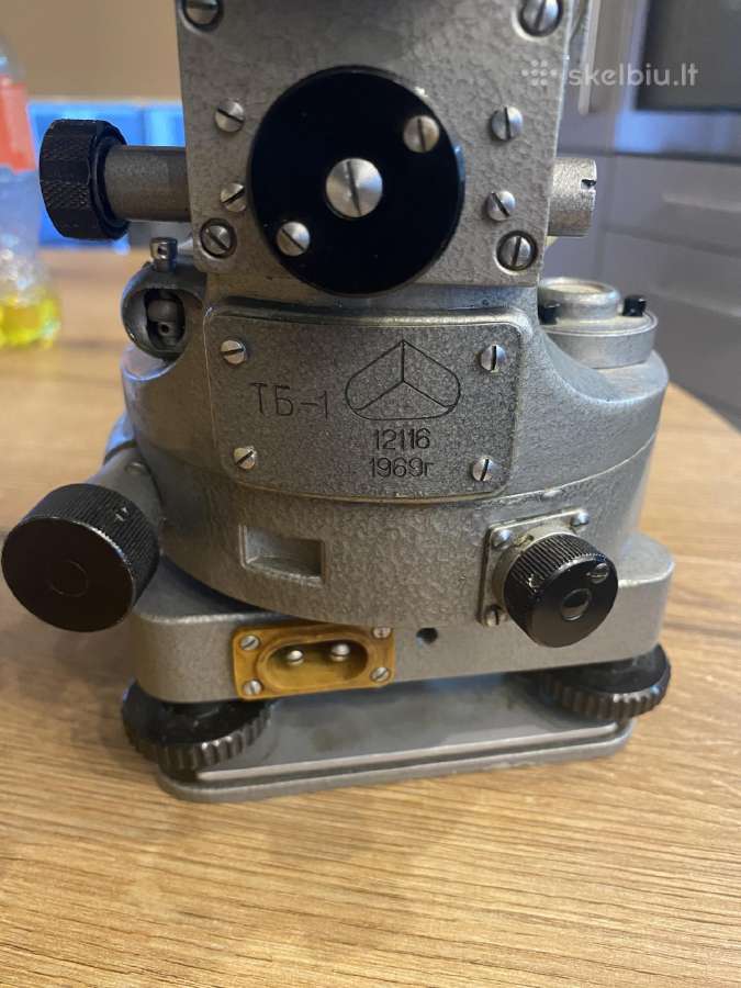 Teodolitas TB-1