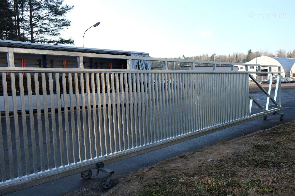 Stumdomi ir atveriami kiemo vartai iš profesionalų - nuotraukos Nr. 4