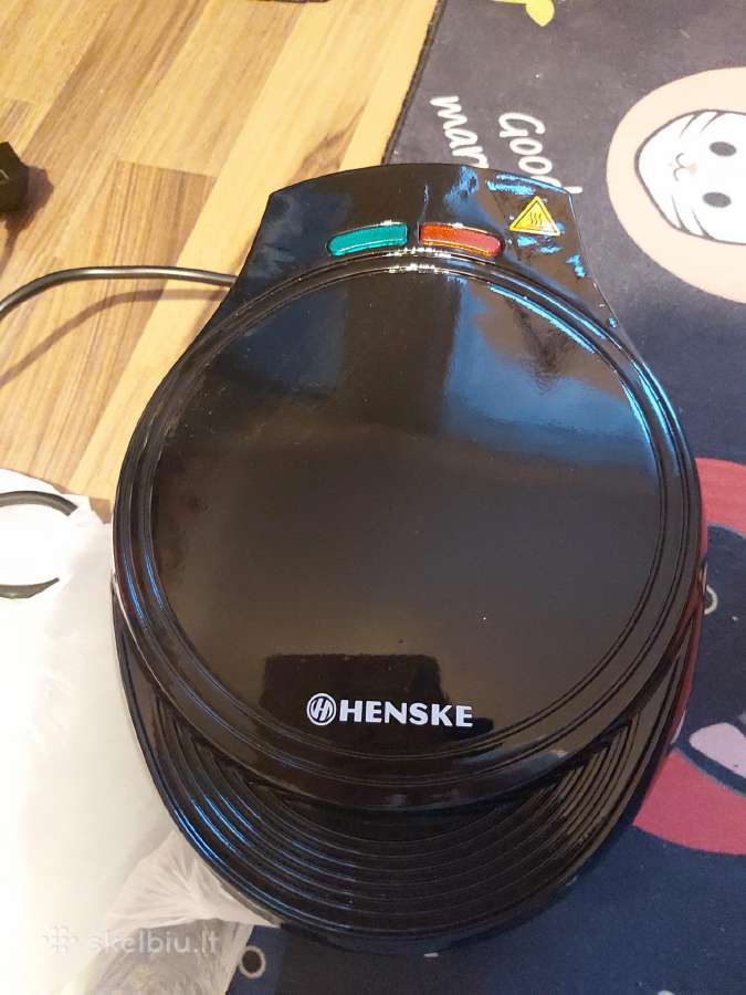 Naudota sausainių keptuvė