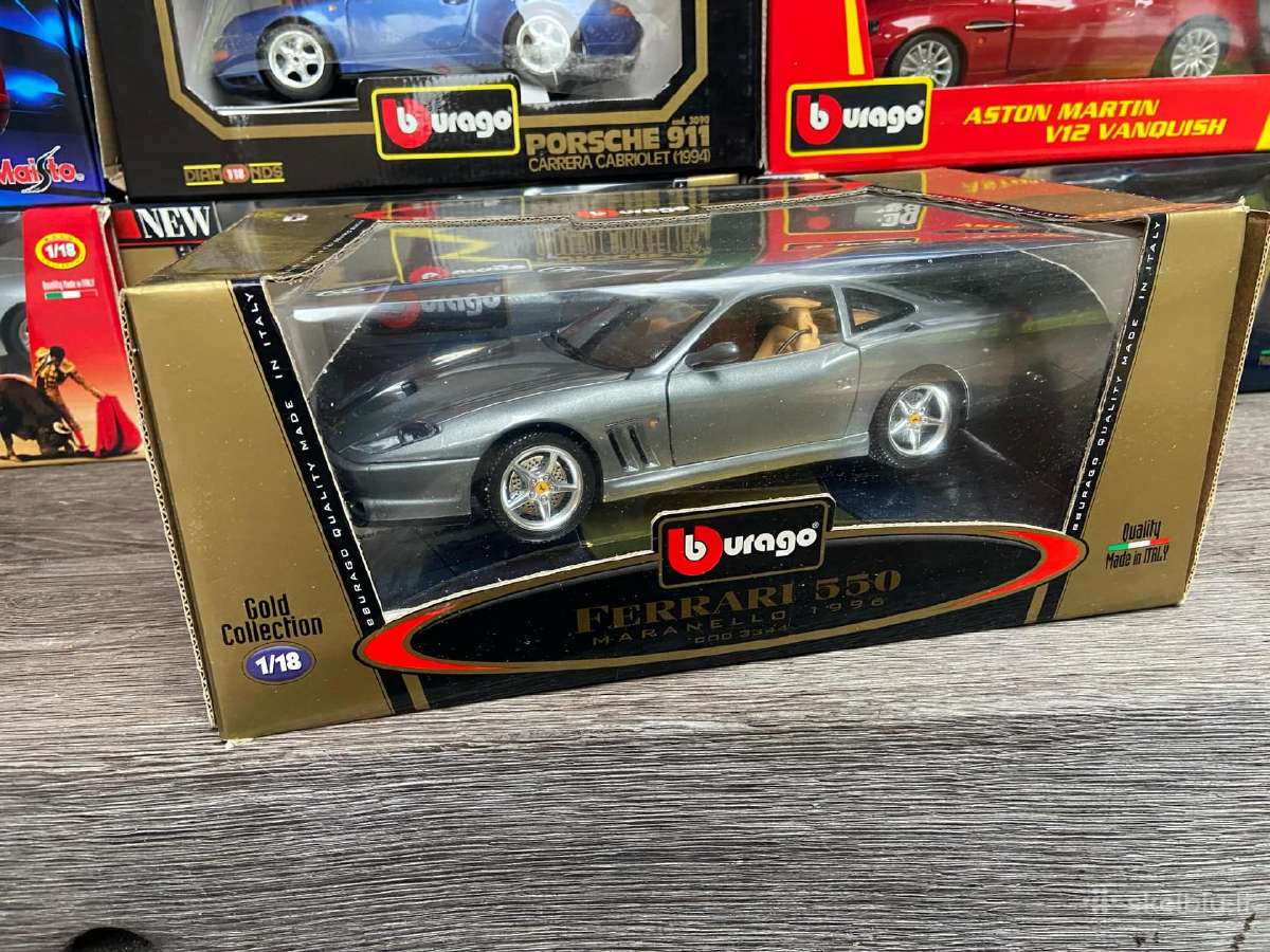 1:18 Ferrari 550 maranelo bburago metalinis