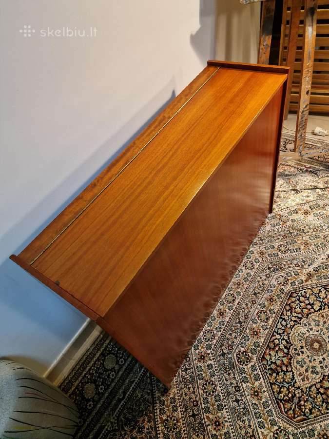 Vintažinė Mid Century tikmedžio patalų dėžė - nuotraukos Nr. 4