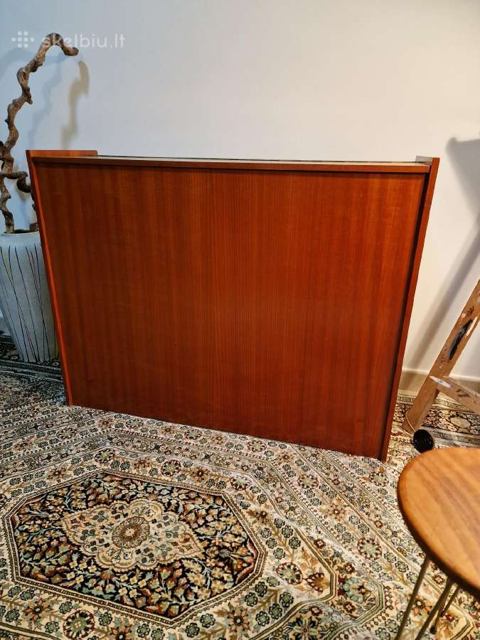 Vintažinė Mid Century tikmedžio patalų dėžė - nuotraukos Nr. 8