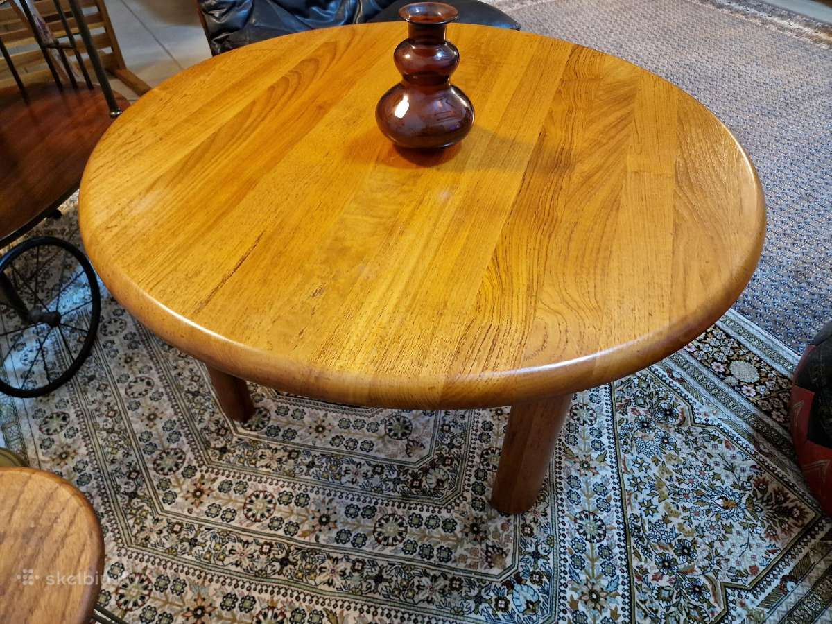Vintažinis Mid Century tikmedžio masyvo staliukas - nuotraukos Nr. 19