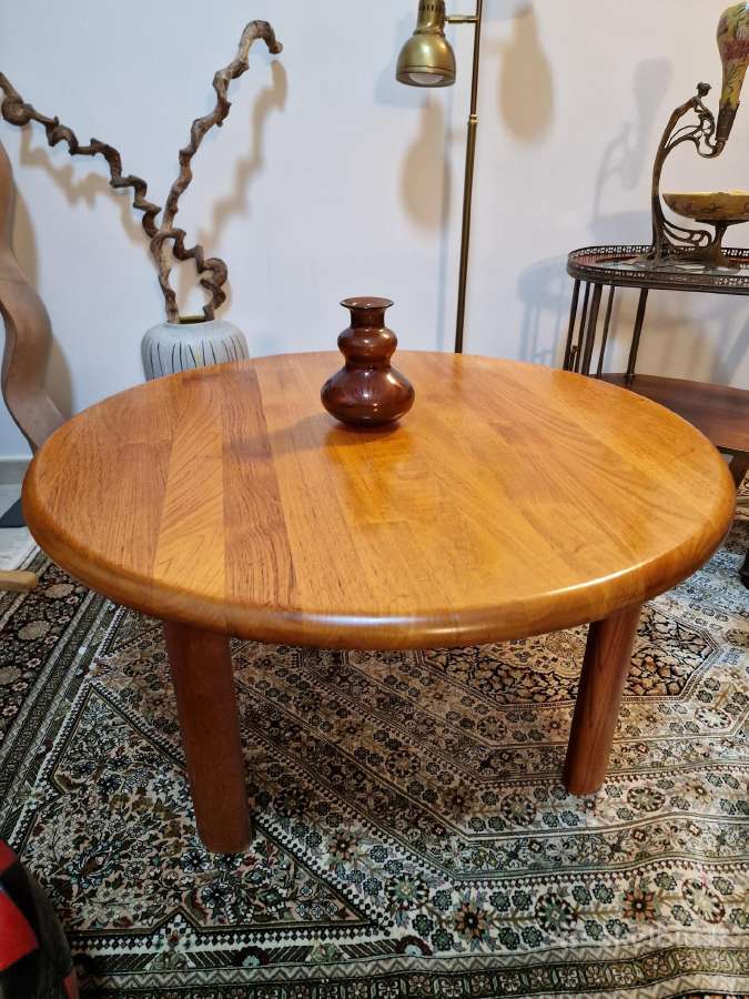 Vintažinis Mid Century tikmedžio masyvo staliukas - nuotraukos Nr. 25