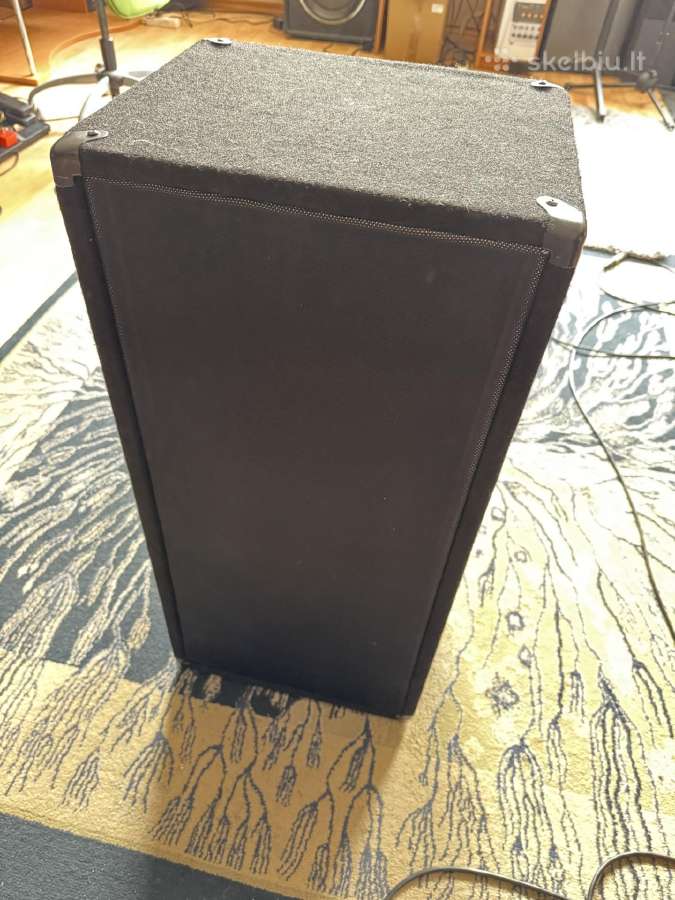 2x10 bosinė kolonėlė, 400w, 8 ohm