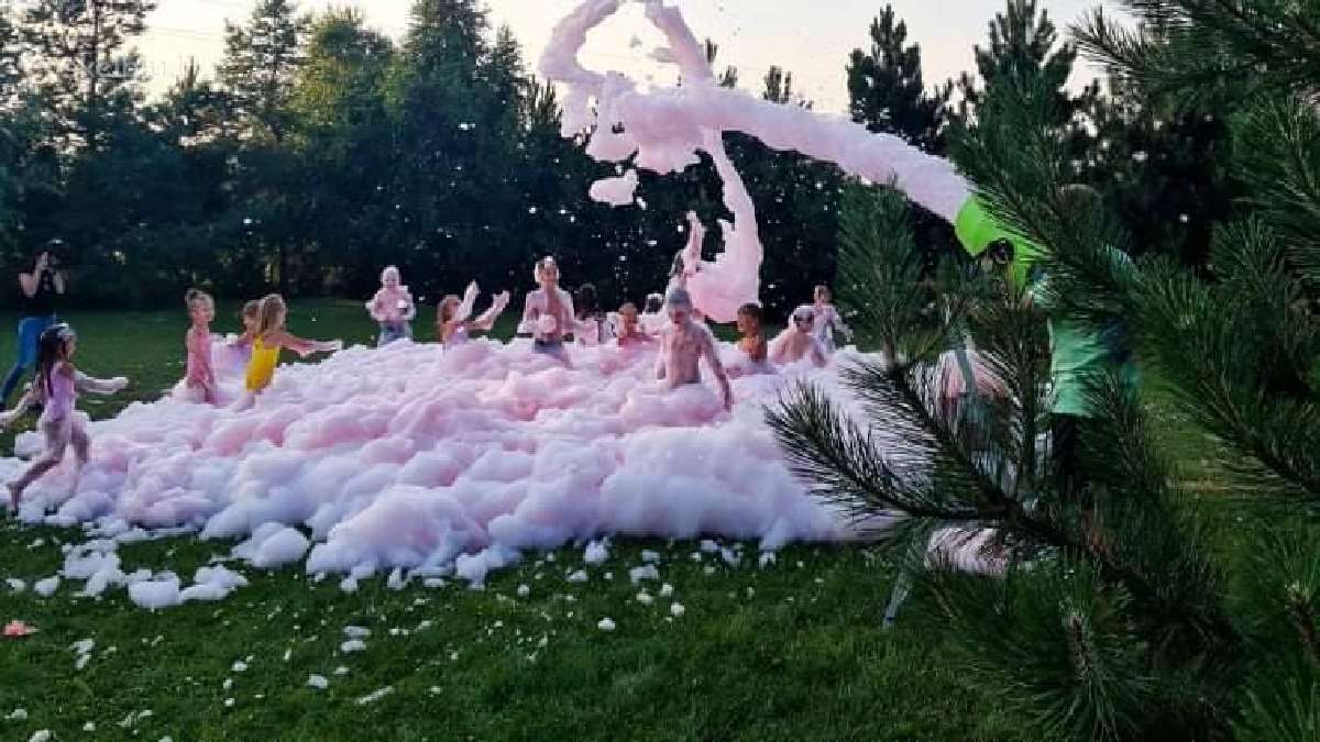 Pripučiami žaidimai, batutai, putų šou, spragėsiai - nuotraukos Nr. 25