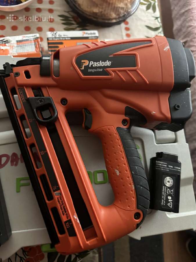 Vinių šaudyklė Paslode Im65a F16 su dujomis - nuotraukos Nr. 5