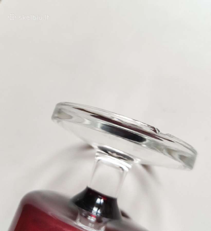 Stiklo taurės ant kojelės žalia ir bordo - nuotraukos Nr. 6