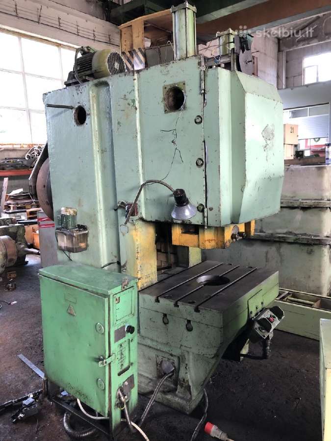 Mechaninis štampavimo presas Barnaul Ke2130