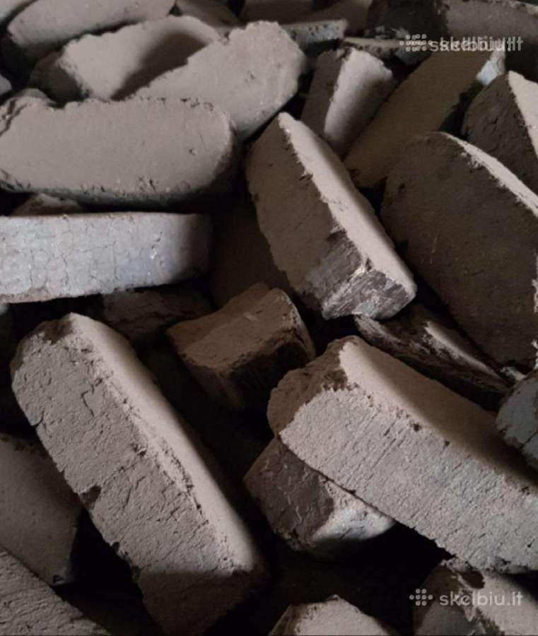 Aukštos kokybės durpių briketai