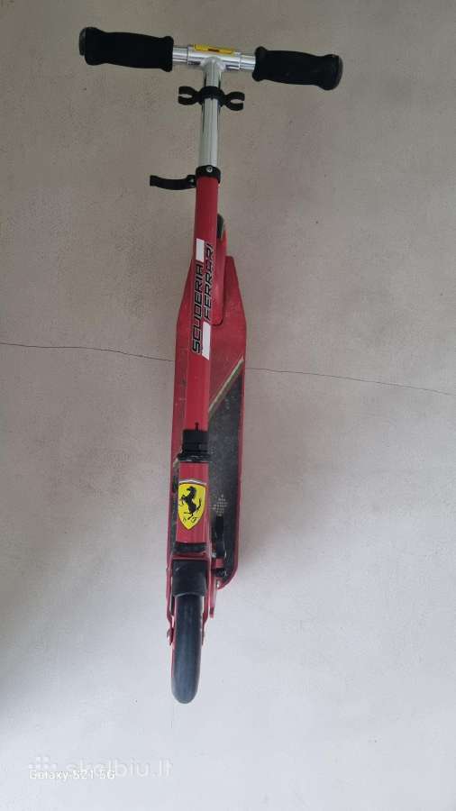 Ferrari Kick-scooter for Kids/ paspirtukas