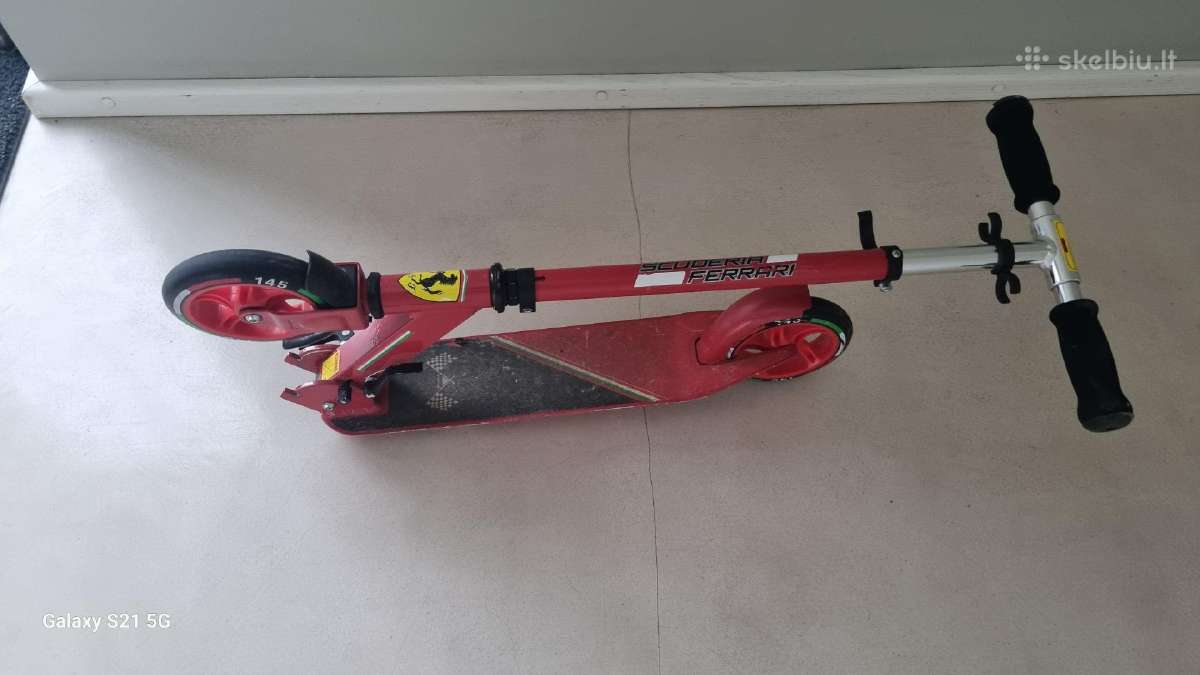 Ferrari Kick-scooter for Kids/ paspirtukas - nuotraukos Nr. 2