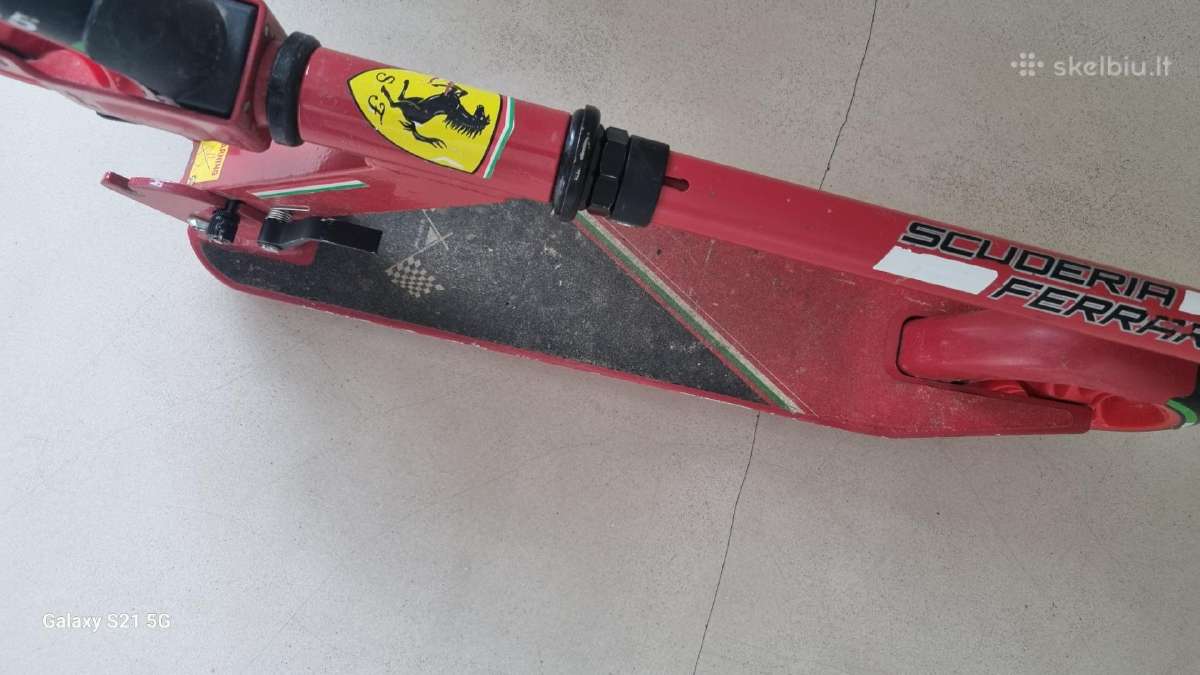 Ferrari Kick-scooter for Kids/ paspirtukas - nuotraukos Nr. 3