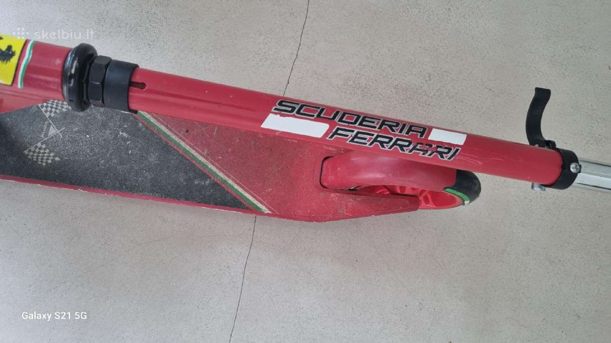 Ferrari Kick-scooter for Kids/ paspirtukas - nuotraukos Nr. 4