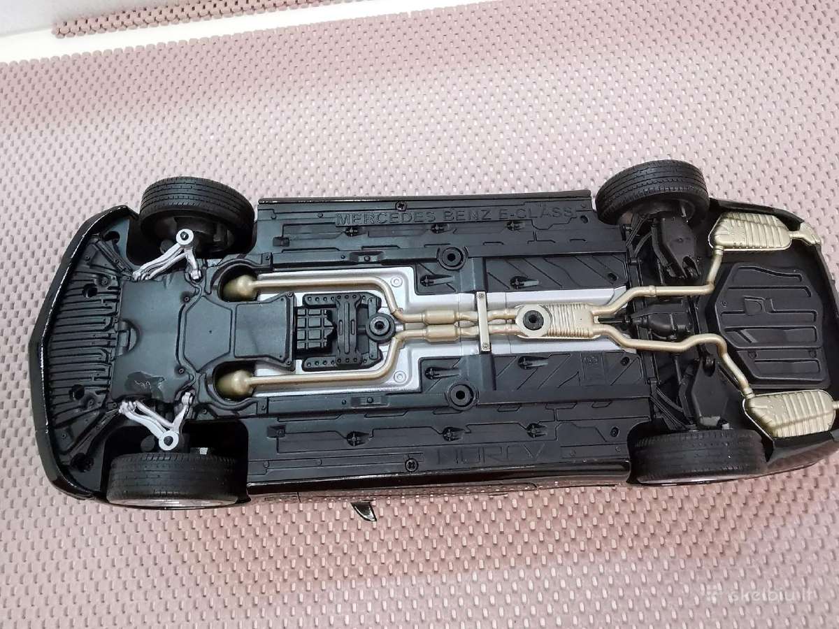 1:18 Mercedes Coupe Modeliai - nuotraukos Nr. 24