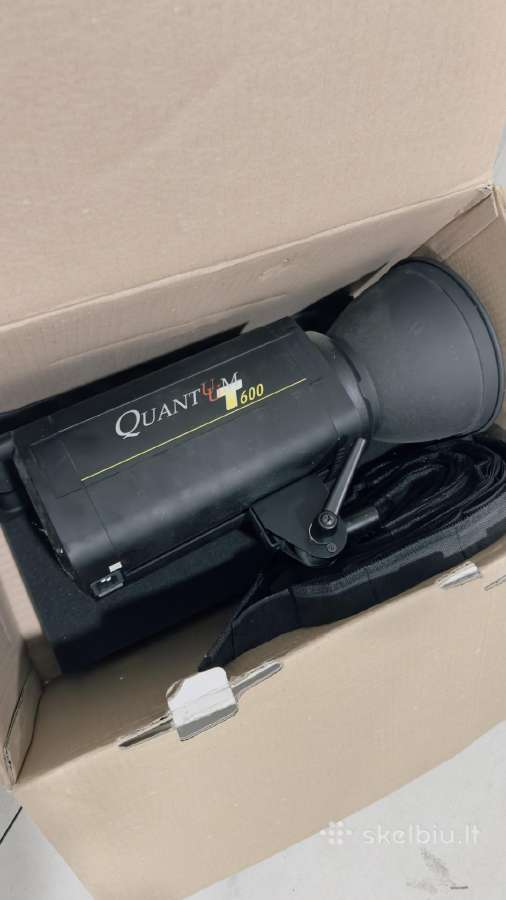 Apšvietimas Quantuum ,softboxsai,fonų laikiklis