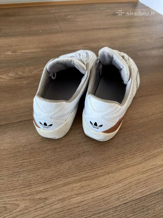 Kedai batai adidas 44
