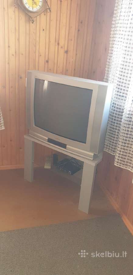 TV Daewoo 82cm kartu su staliuku