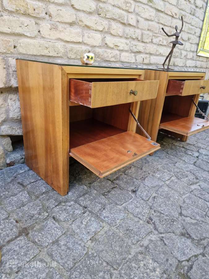 Vintažinės mid century spintelės prie lovos - nuotraukos Nr. 26