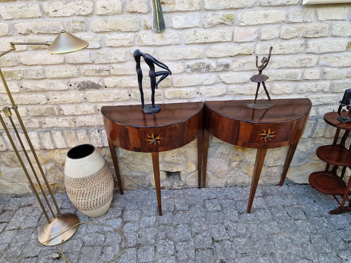 Vintažinės mid century raudonmedžio konsolės - nuotraukos Nr. 3