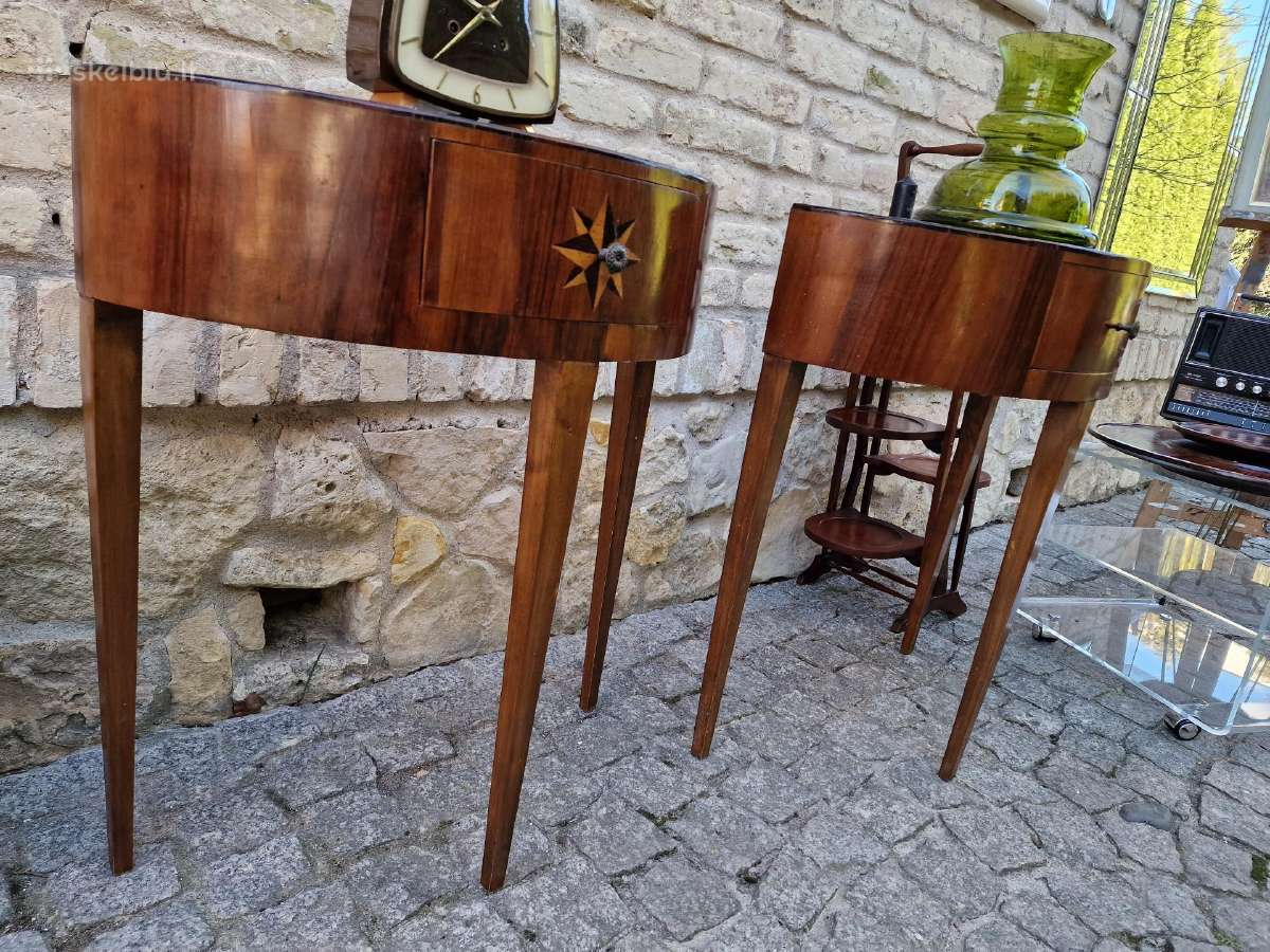 Vintažinės mid century raudonmedžio konsolės - nuotraukos Nr. 28