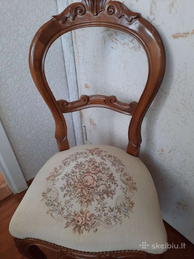 Rokoko stiliaus kėdės