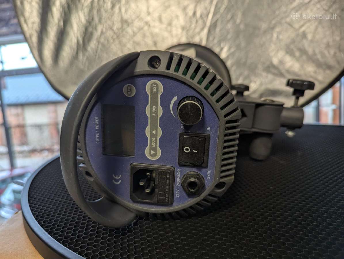 Foto studijos rinkinys. 100eur/lempa 4x300w - nuotraukos Nr. 3