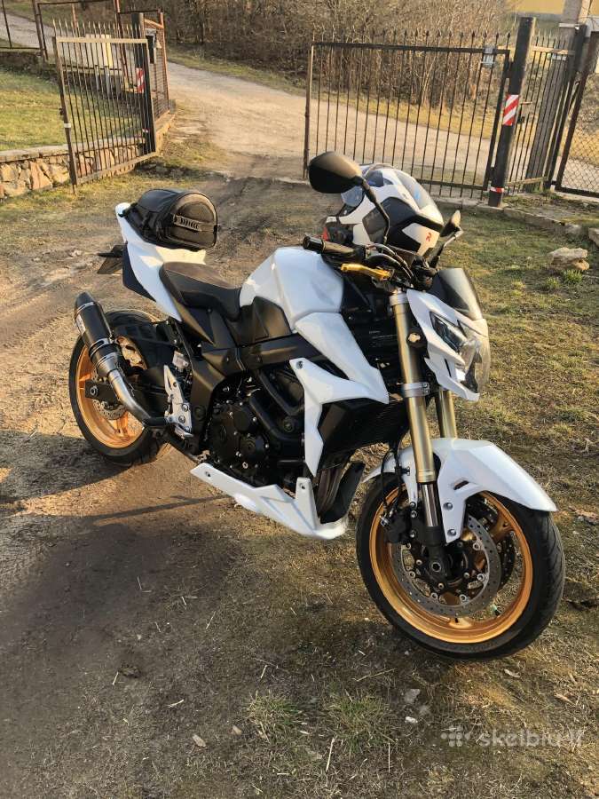 Parduodamas Suzuki gsr 750 - nuotraukos Nr. 3