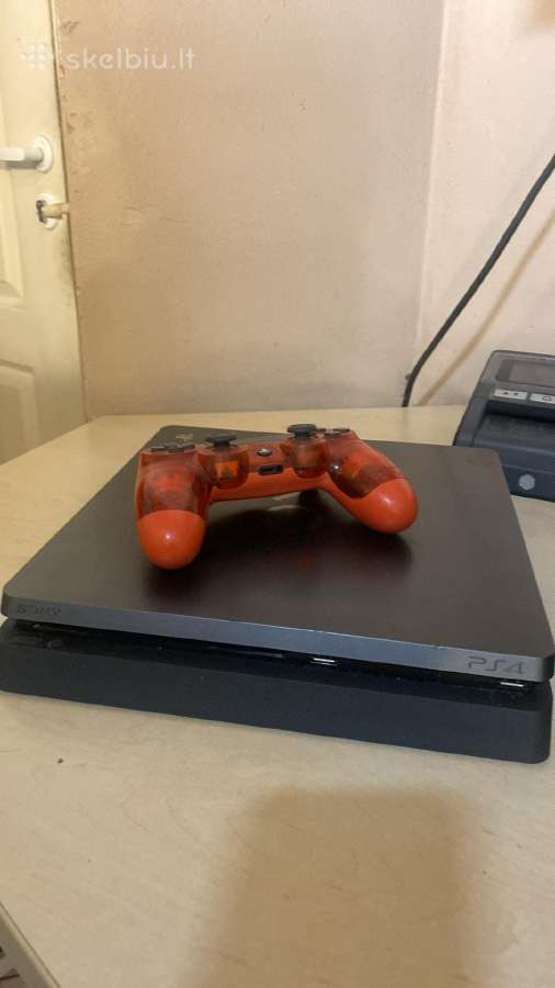 Parduodu ps 4 1trb
