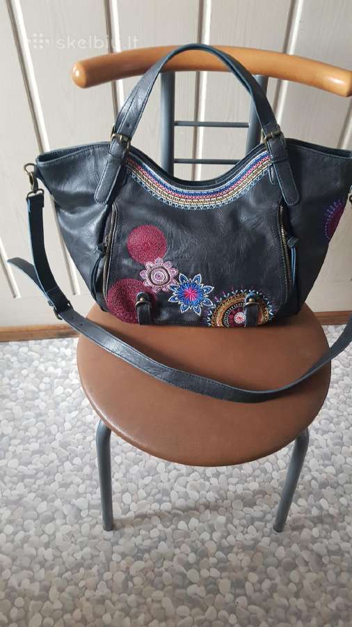 Rankinė Desigual