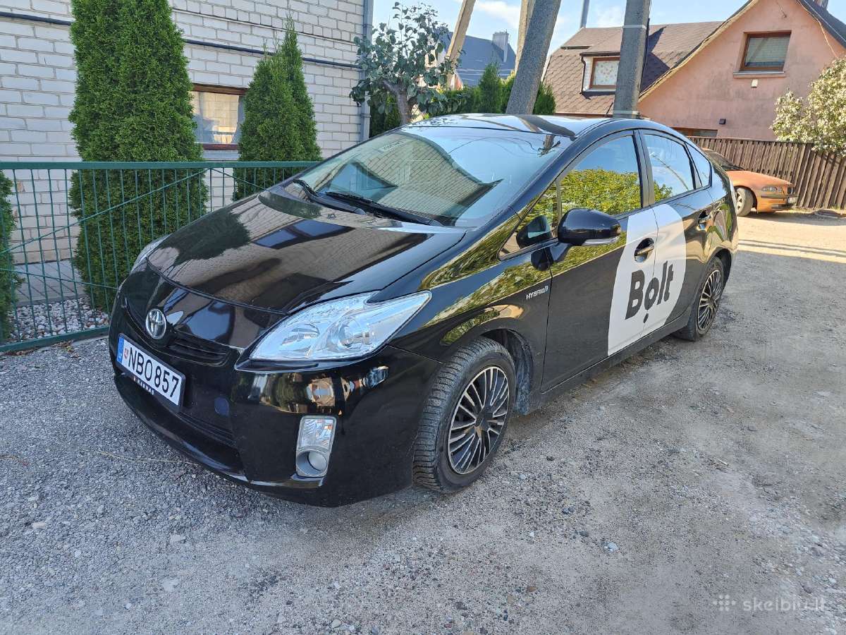 Toyota Prius nuoma/arenda Kaune /bolt - nuotraukos Nr. 3