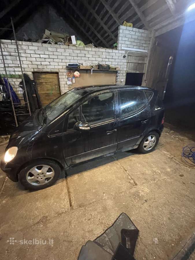 Mercedes-benz A 170 2004 metu dalimis