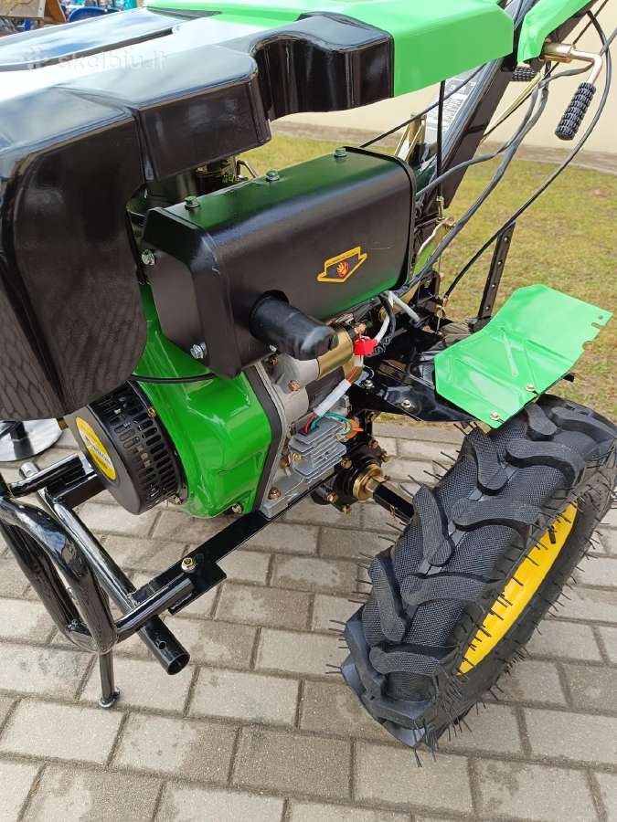 Galingi dyzeliniai motoblokai kultivatoriai - nuotraukos Nr. 20