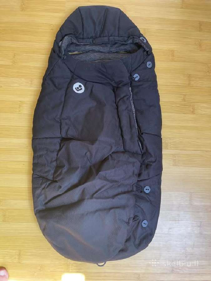 Maxi cosi įmautė į vežimėlį