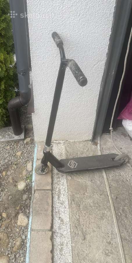 Paspirtukas triukinis Stiker Lux Pro