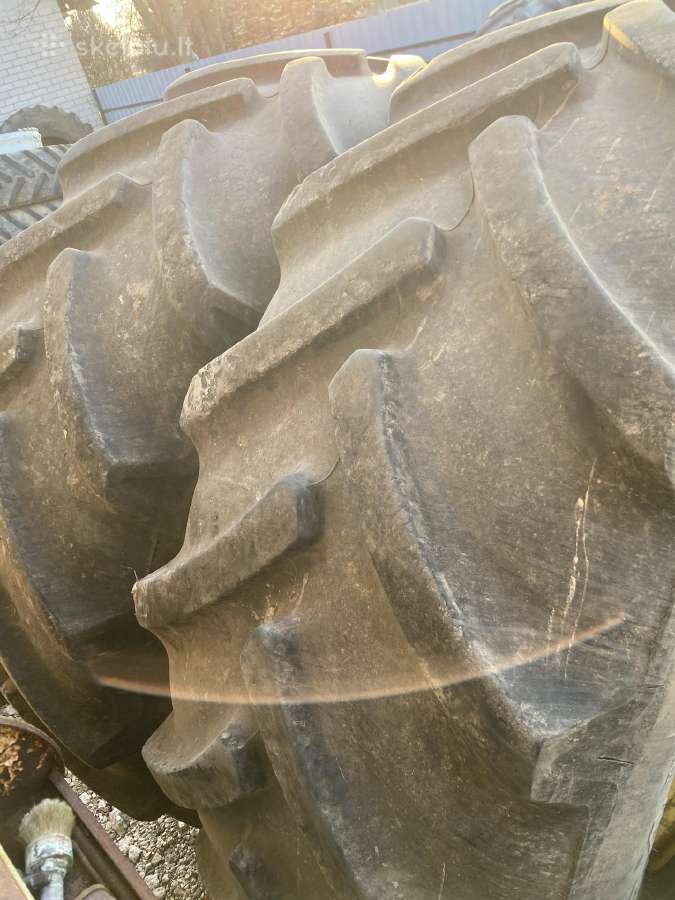 650/85/r38 John Deere 8 serijos ratai su padangom - nuotraukos Nr. 5