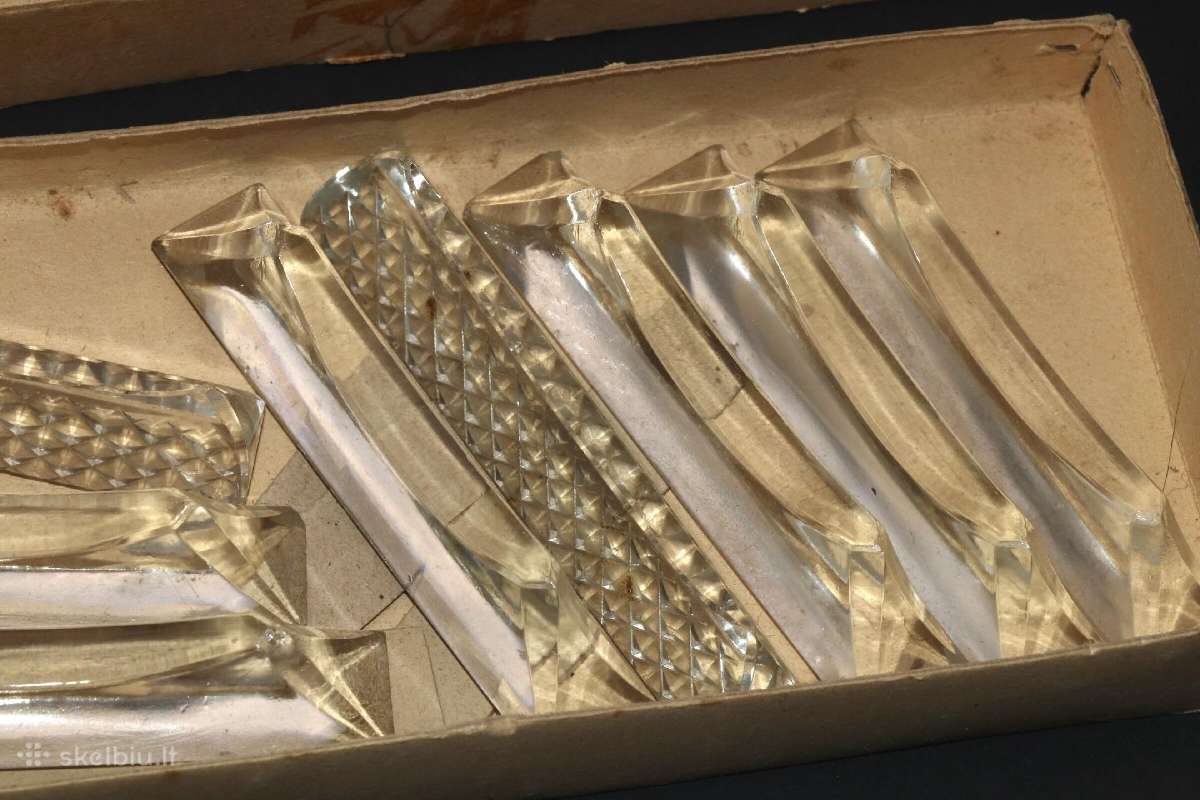 Stoveliai įrankiams, stiklas kaina 20 eurų - nuotraukos Nr. 3