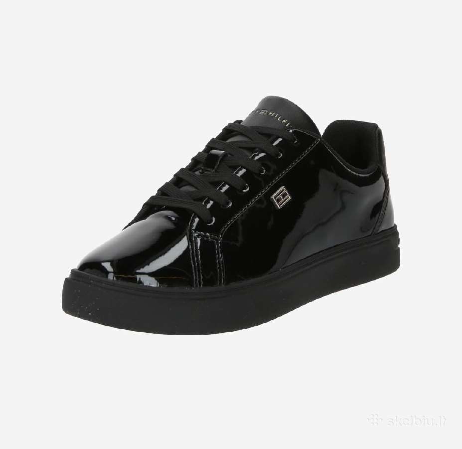 Tommy Hilfiger batukai